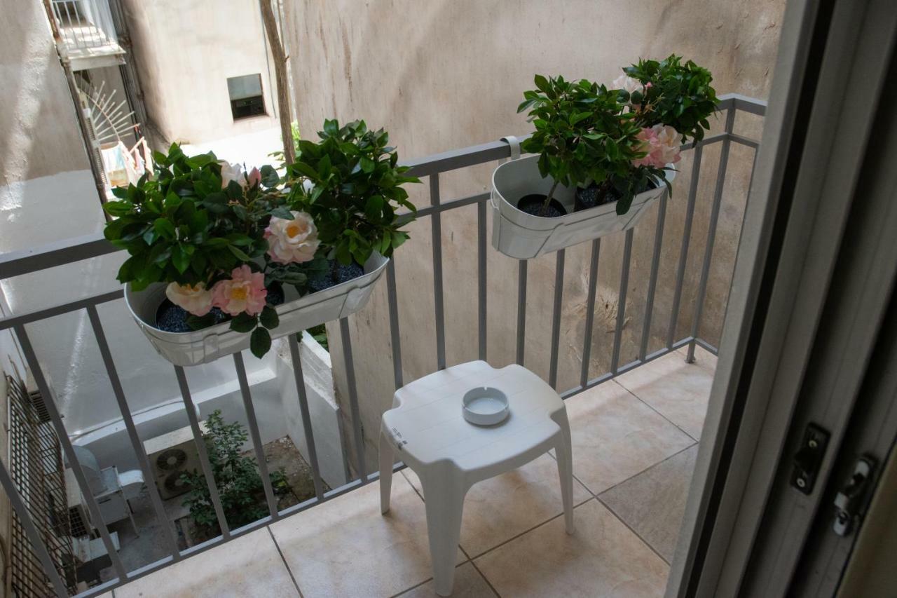 Luxurious Apartment In Central Athens Exterior photo